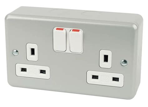 metal clad socket box|screwfix metal plug sockets.